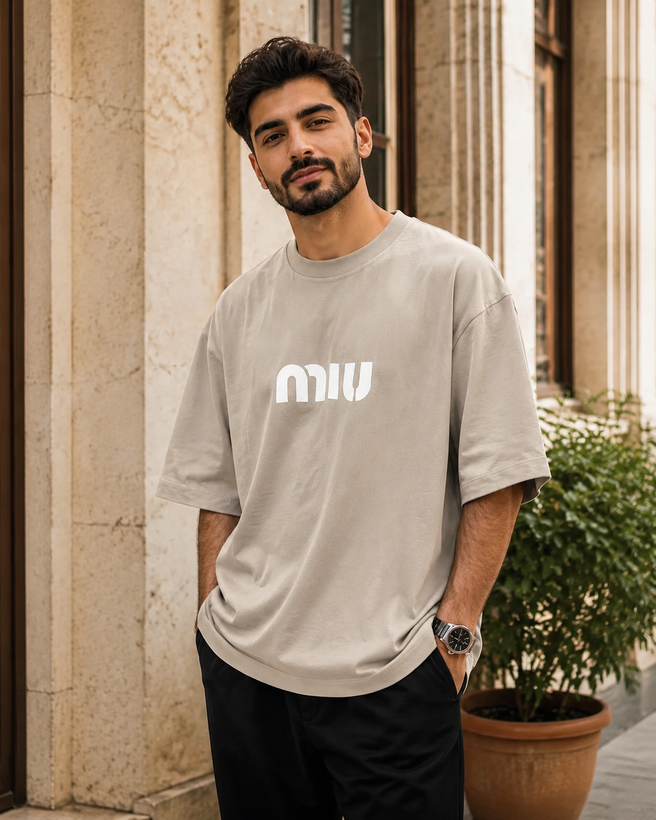 تیشرت مردانه پنبه ماکان مدل MIU با تنخور باکسی